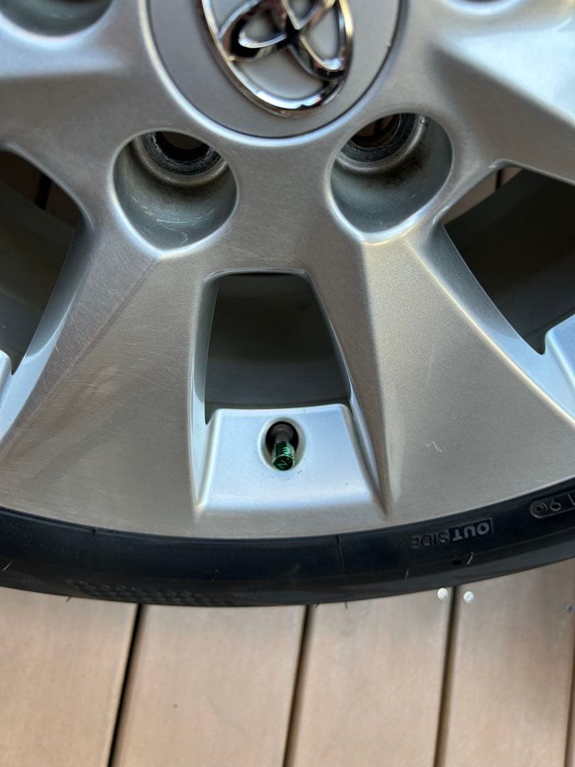 20アルファード純正ホイール