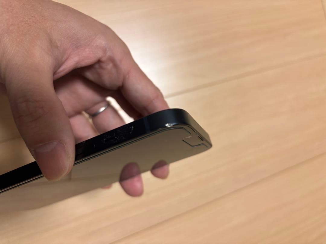 Apple iPhone 13 ブラック　本体　simフリー