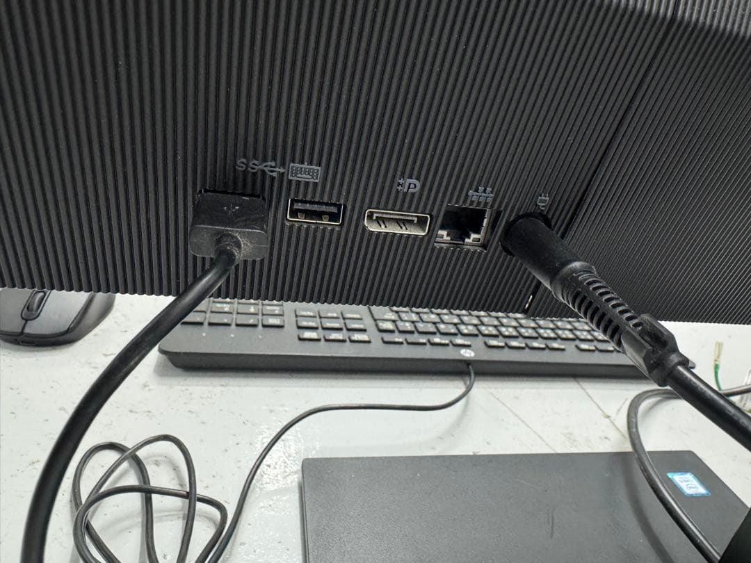 Windowsデスクトップ HP ProOne 400 G4,i5, 8GB, SSD+HDD,Win10P