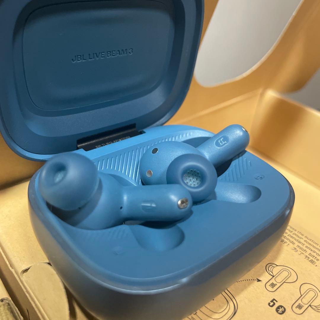 【長期保証有】JBL LIVEBEAM3 ワイヤイヤホン　ブルー