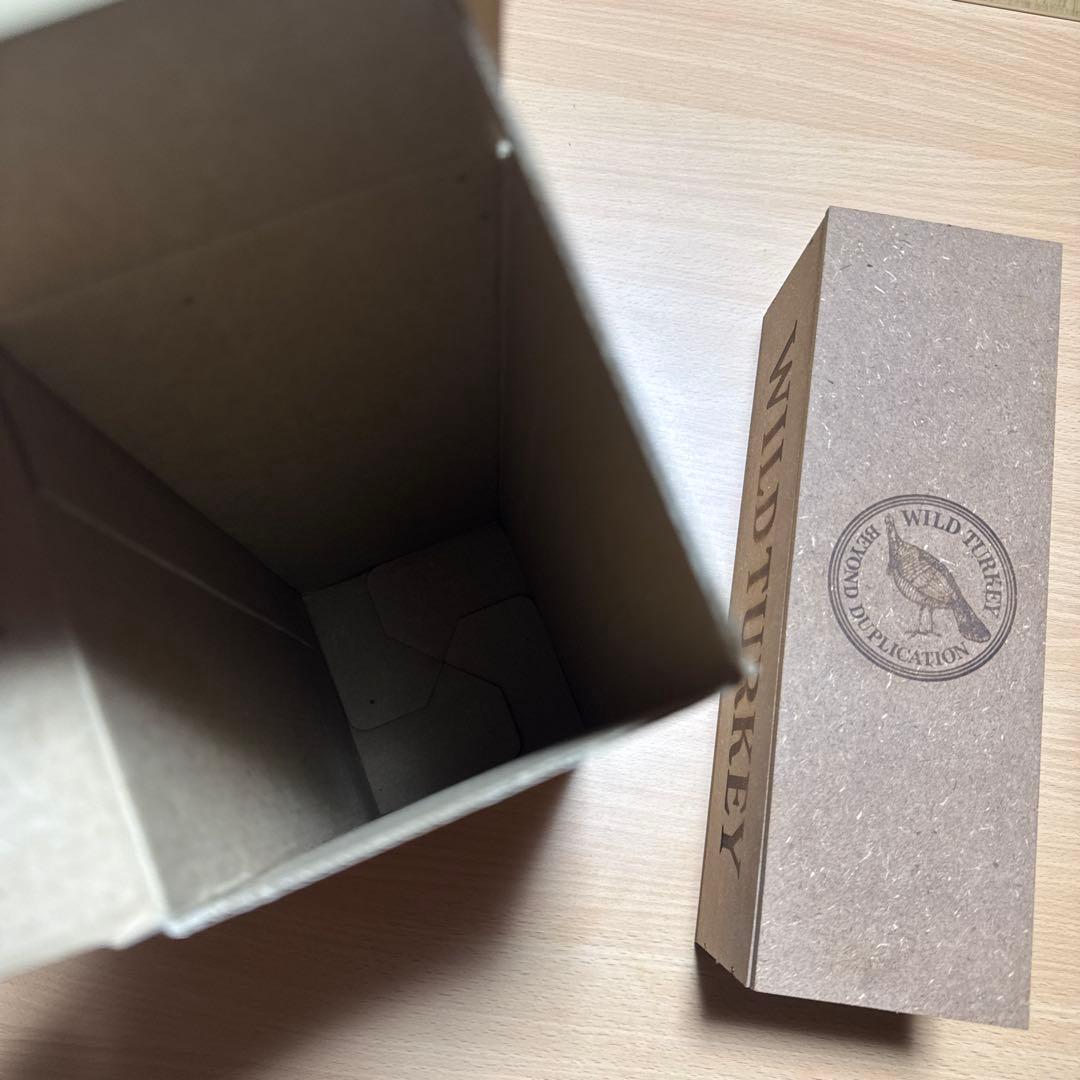 ワイルドターキー 8年 101 プルーフ　バーボンウイスキー　レア　付属品付き