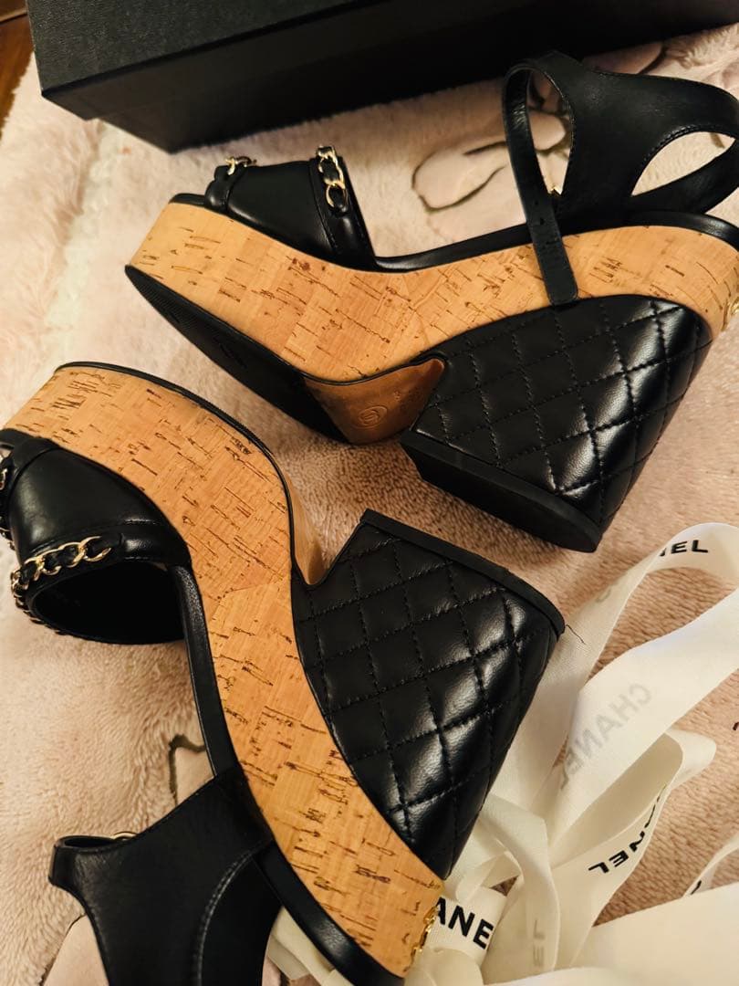 CHANEL ブラックストラップサンダル