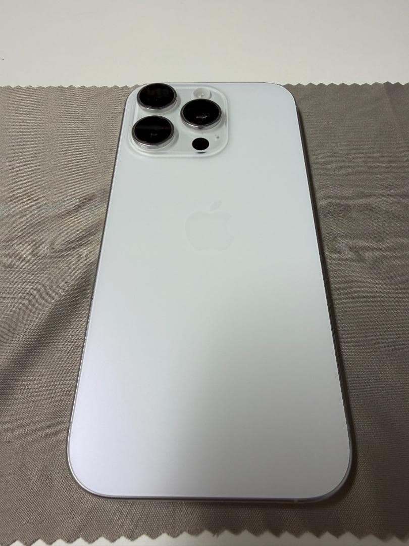 iPhone16 Pro 256GB ホワイトチタニウム SIMフリー