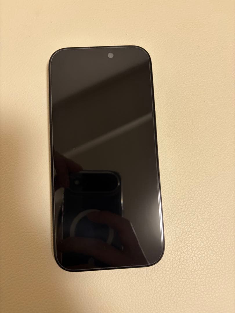 Apple iPhone 16プロ　ブラックチタニウム