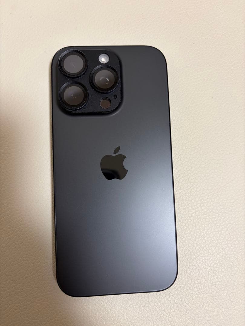 Apple iPhone 16プロ　ブラックチタニウム