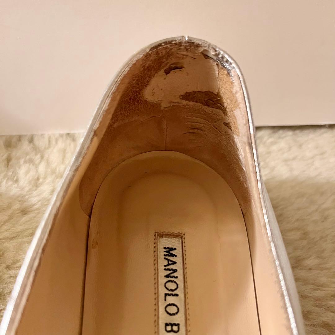 マノロブラニク シルバー フラットシューズ 38.5