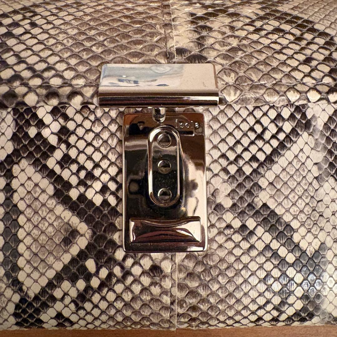 isola アイソラ マット パイソン 長財布