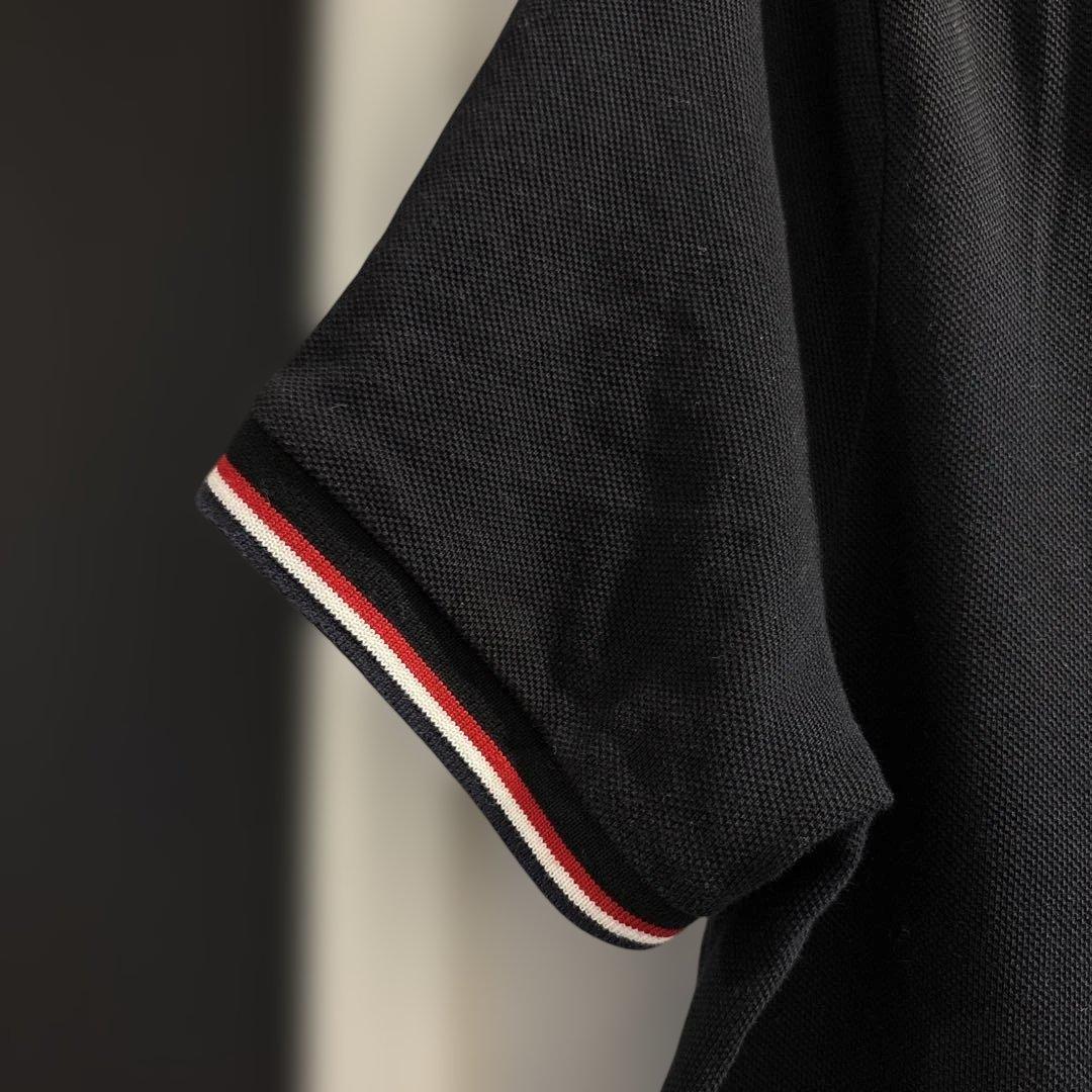MONCLER ブラック ポロシャツ