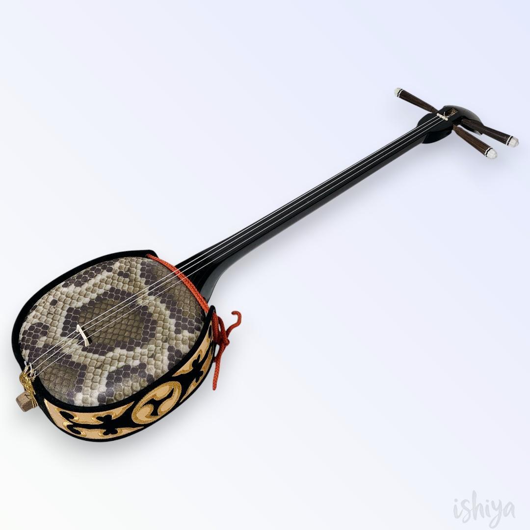 【美品】沖縄三線 弦楽器 人工皮 蛇柄 ハードケース鍵付 三味線
