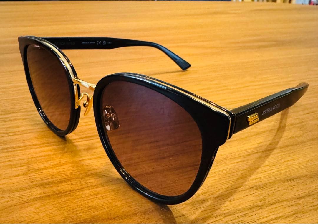 アパルトモン購入 ボッテガヴェネタ サングラス