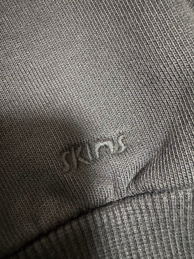 SKIMS オーバーサイズ フーディー ブラック