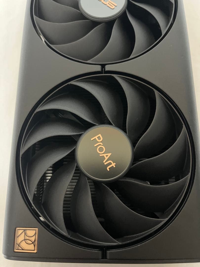 【ほぼ未使用】ASUS ProArt GeForce RTX 4060 OC