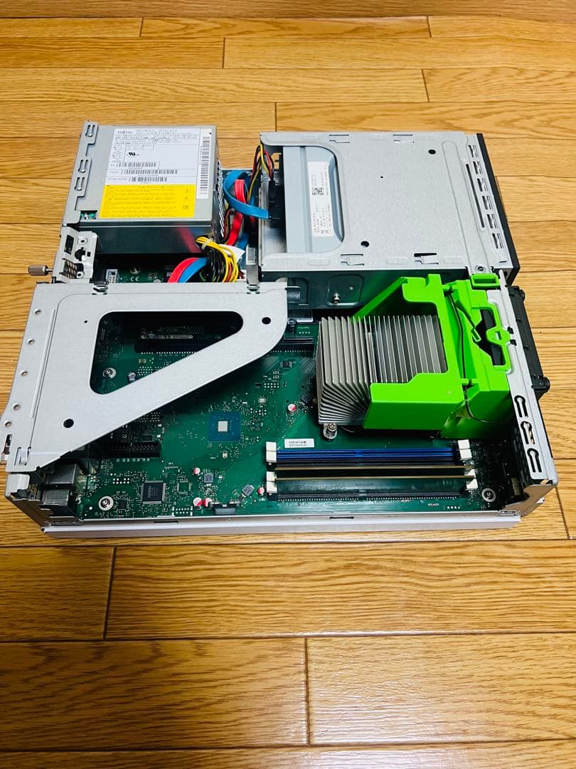 Fujitsu デスクトップパソコンOffice/ 新品SSD256/16GB
