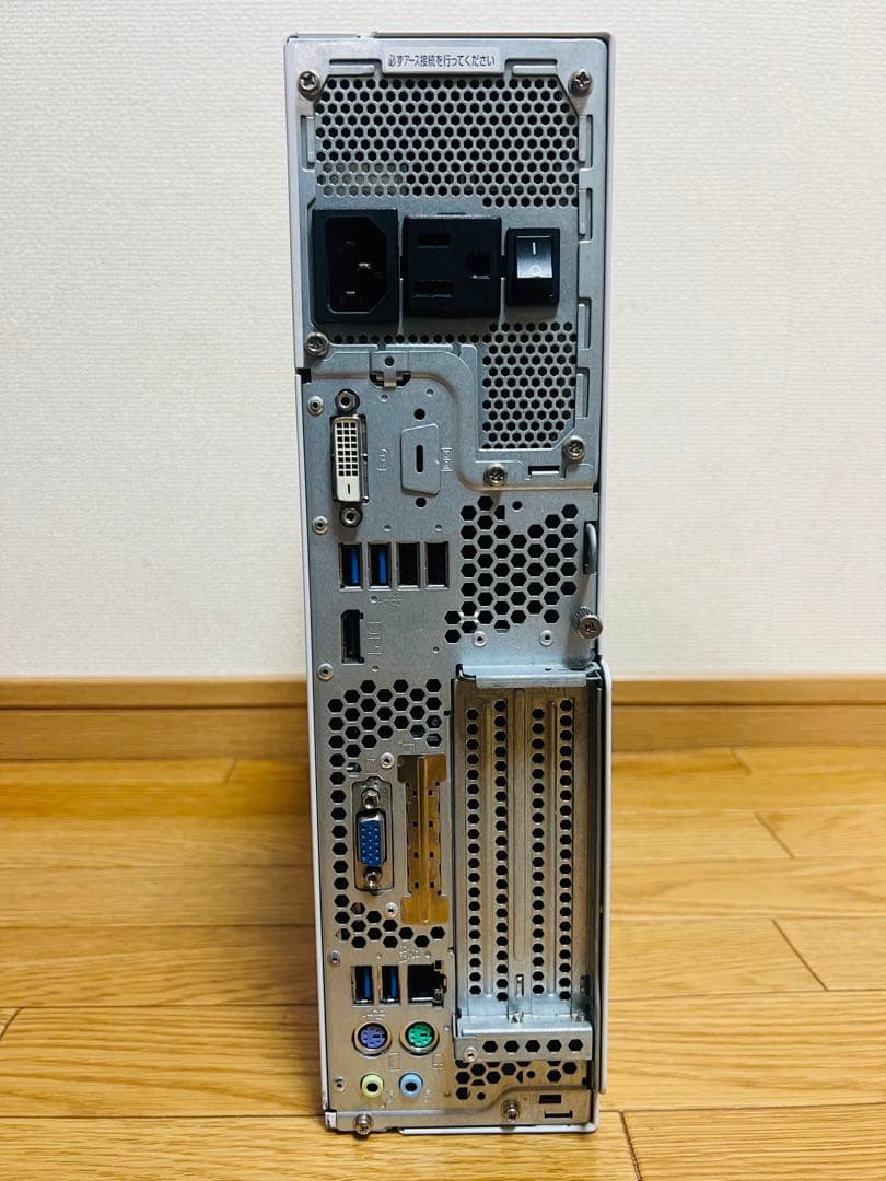 Fujitsu デスクトップパソコンOffice/ 新品SSD256/16GB