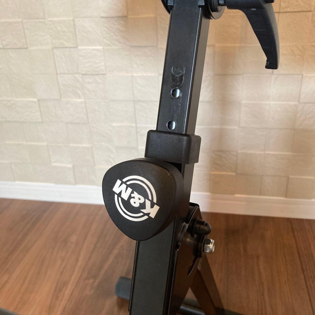 K&M 演奏者用 スツール 空圧式 布製 バックレスト16046 14033