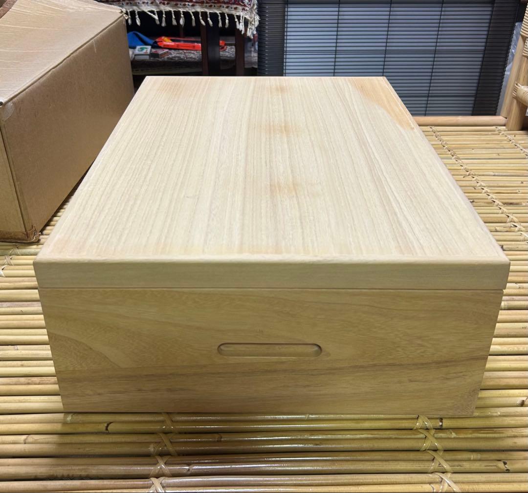 【未使用】着物用二層式桐ケース　衣装ケース 桐箱　桐炭付き