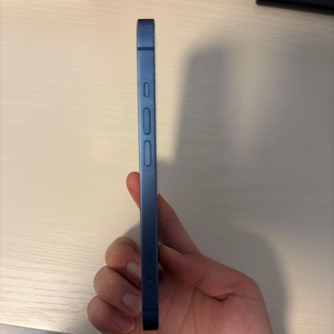 スマートフォン本体 iPhone 13