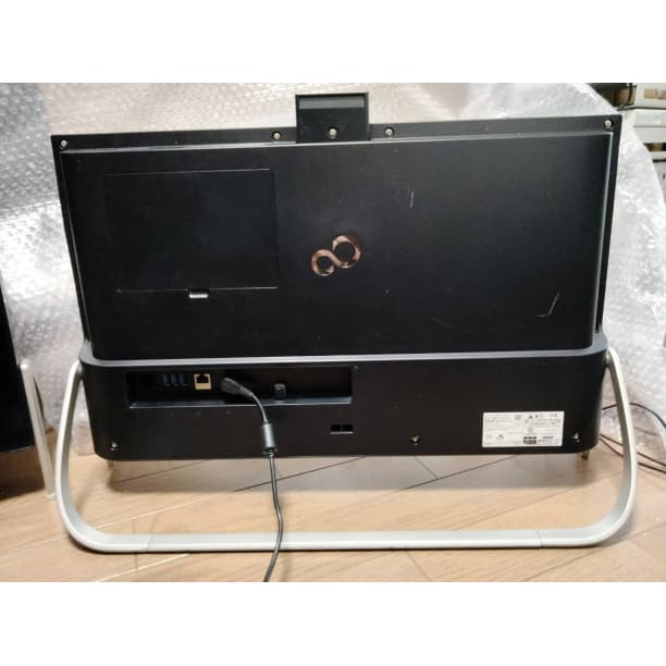 第8世代i7 フルHD 一体型デスクトップPC 富士通 16GB SSD256G