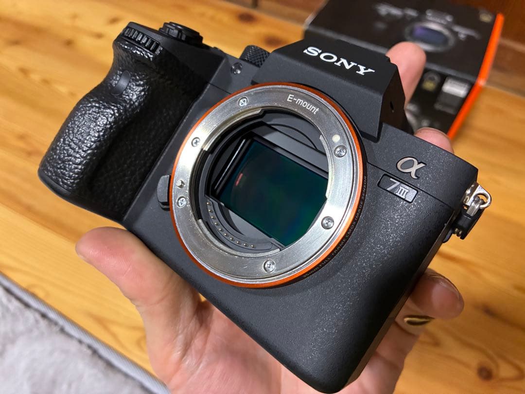 m.m.h SONY α7 III ミラーレス一眼 本体 箱付き