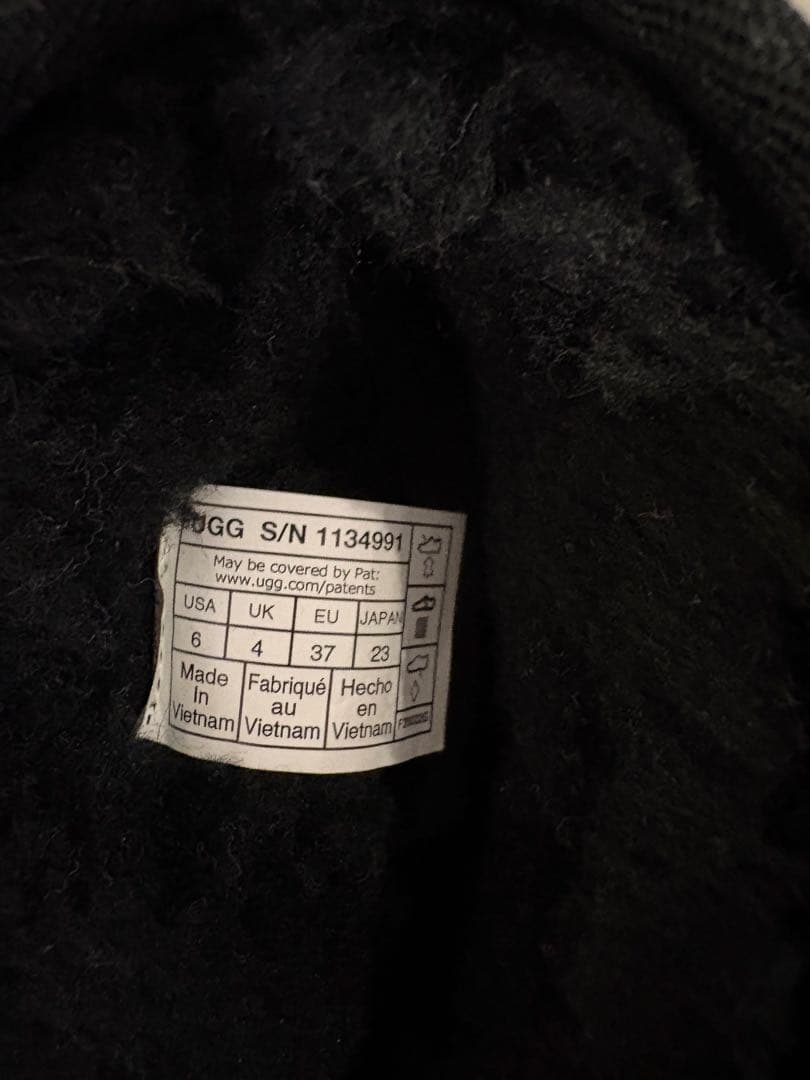 新品未使用!UGG CLASSIC MINI PLATFORM 黒　23cm