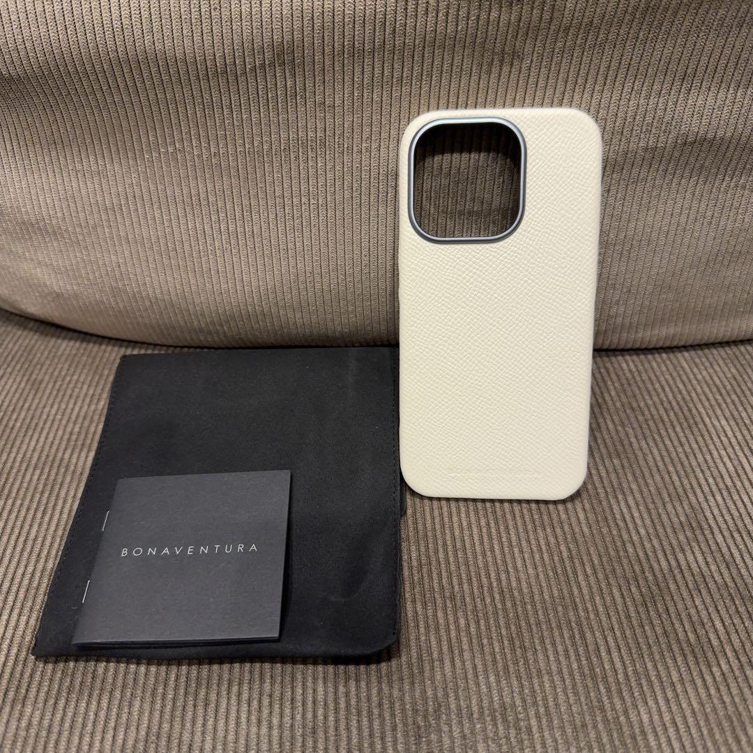 極美品　ボナベンチュラ　iPhone15pro レザーケース　ホワイト