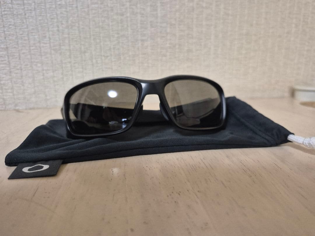 オークリー　ストレートリンク　サングラス　プリズムグレー