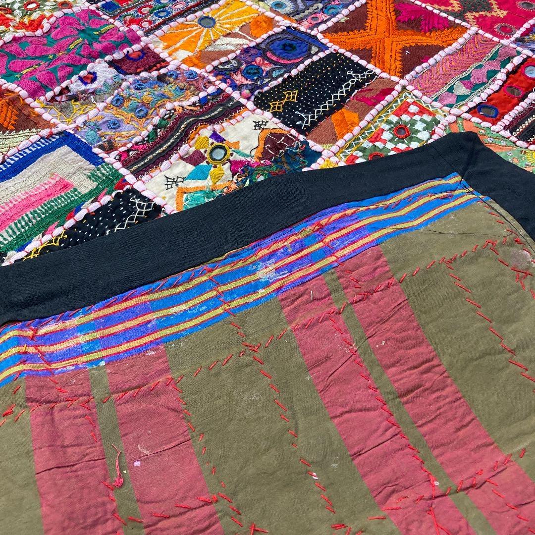 ⭐️若林⭐️ インド手刺繍 ミラーワーク ラグ 敷物