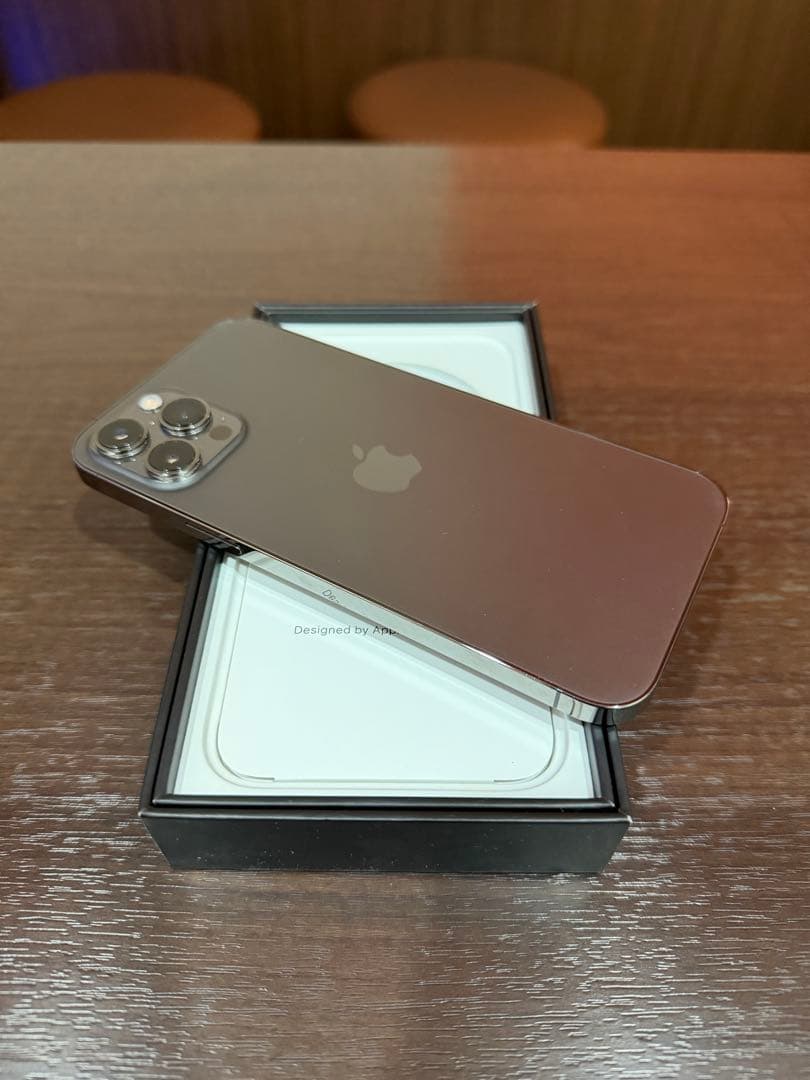 Apple iPhone 12 Promax グラファイト 本体