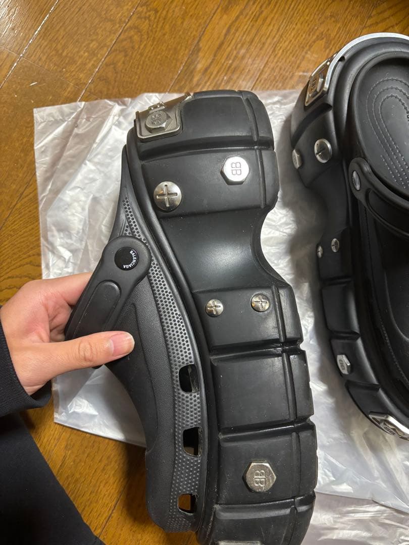 バレンシアガ　ハードクロッグ　クロックス