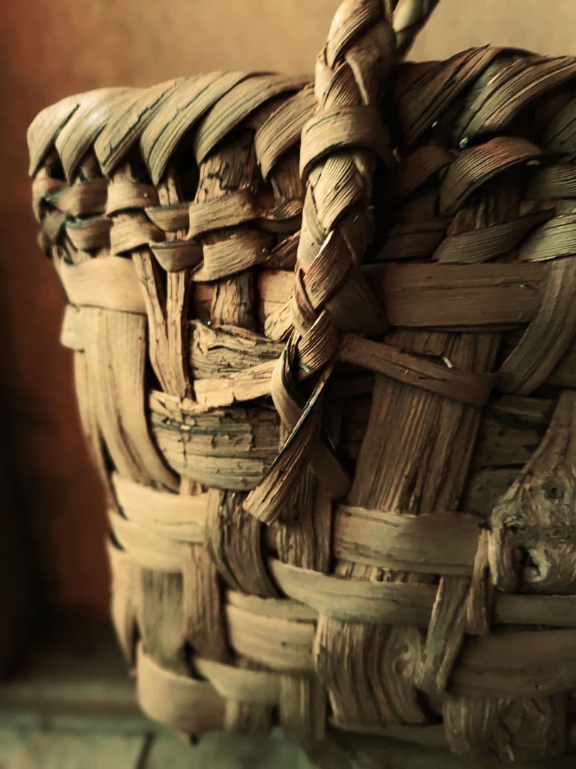 ひ*み様 信州安曇野の山葡萄かごバック。里山手仕事。