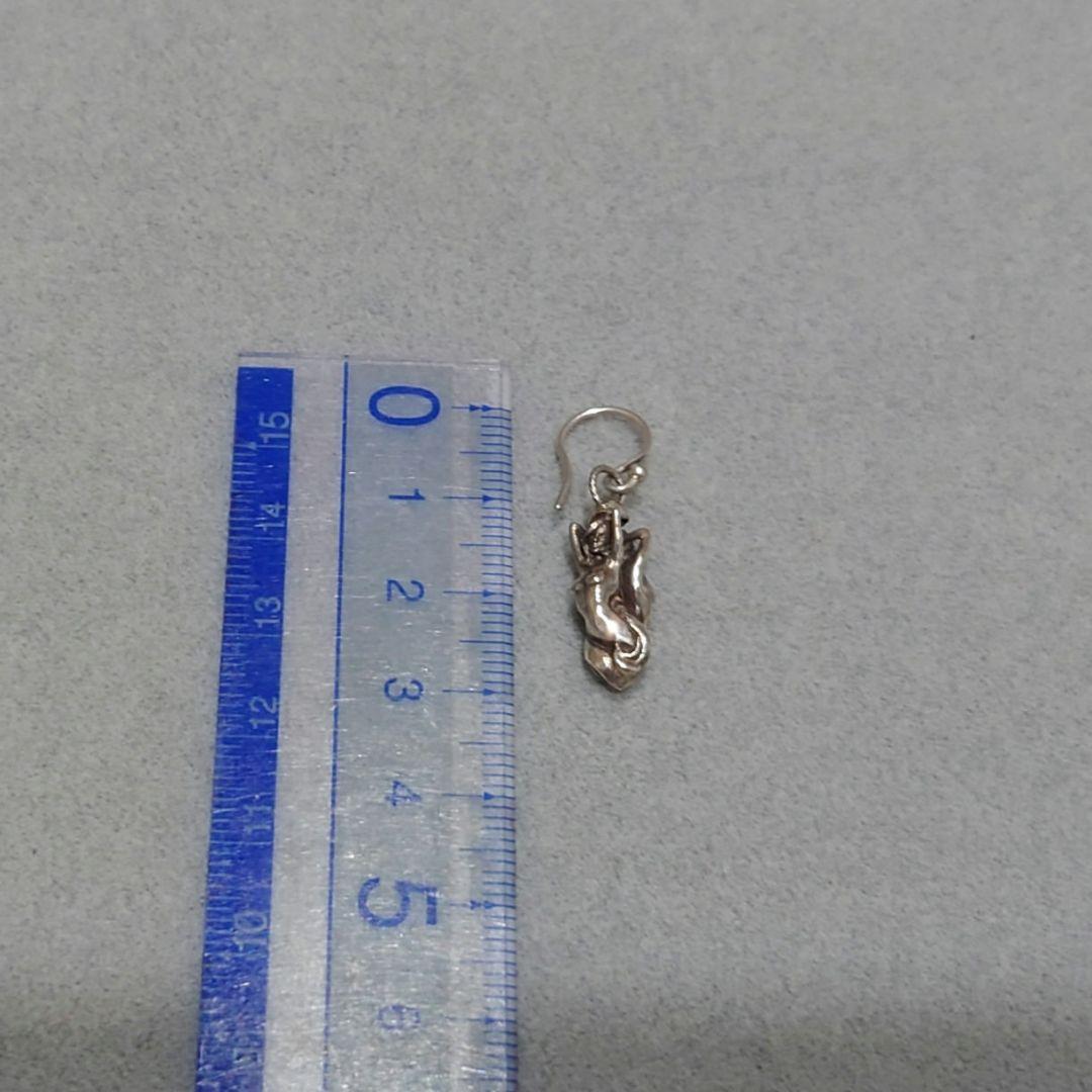 フロワティエドール ピアス