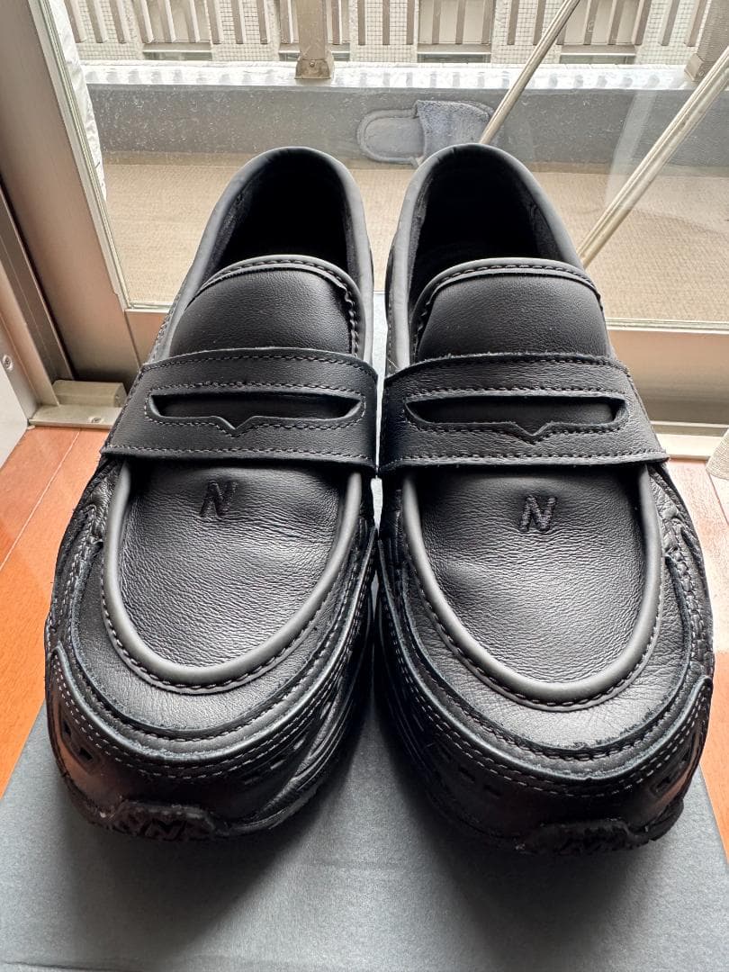 New Balance 1906L トリプルブラックローファー