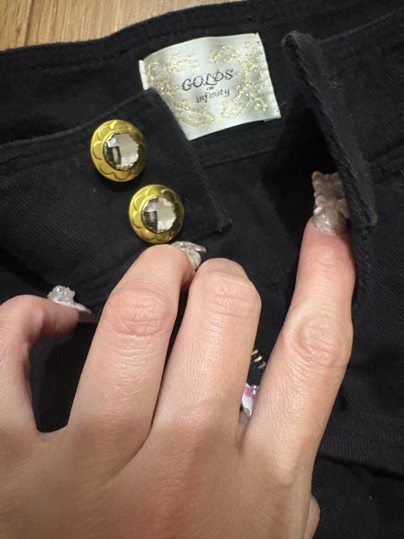 依頼価格変更中GOLDS infinity スタッズチェーン付きショートパンツ