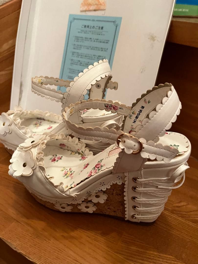 LIZ LISA サンダル　花柄　M 白