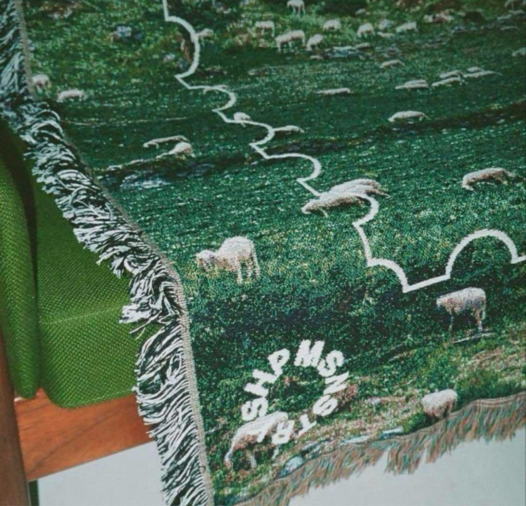 MAISONSTRAYSHEEP STRAYSHEEP RUG 【新品未使用】