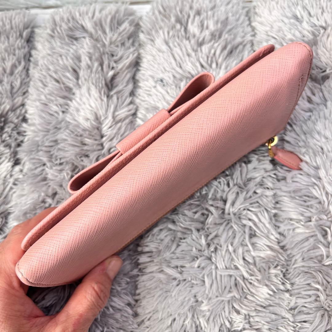 美品✨PRADA サフィアーノ　フィオッコ　リボン　メタルロゴ　長財布　ピンク