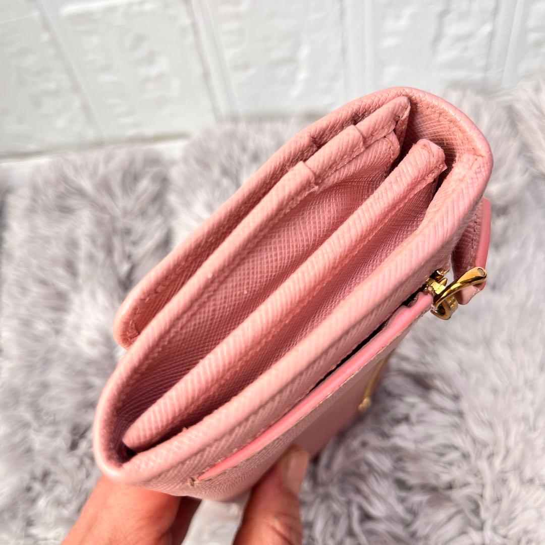 美品✨PRADA サフィアーノ　フィオッコ　リボン　メタルロゴ　長財布　ピンク