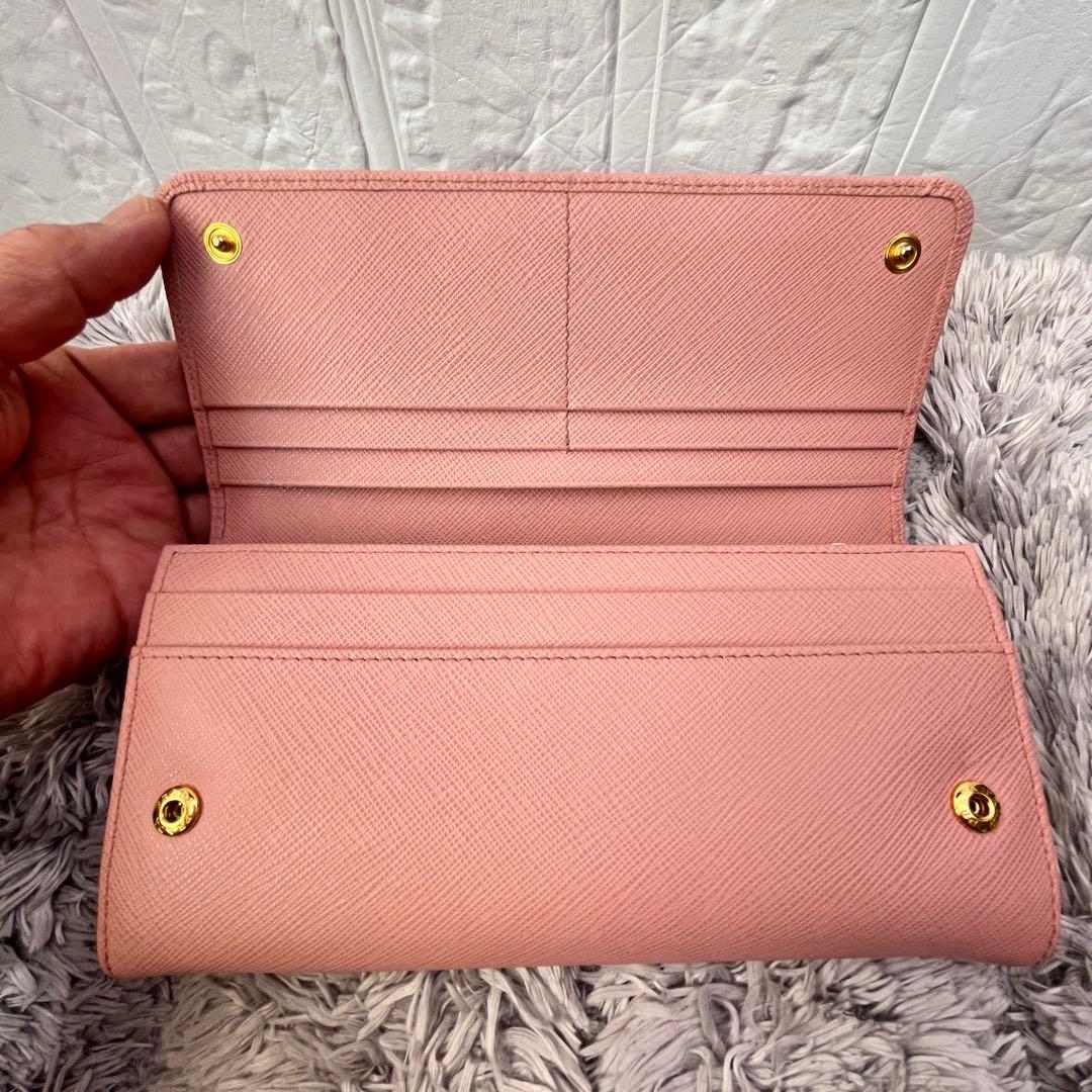 美品✨PRADA サフィアーノ　フィオッコ　リボン　メタルロゴ　長財布　ピンク