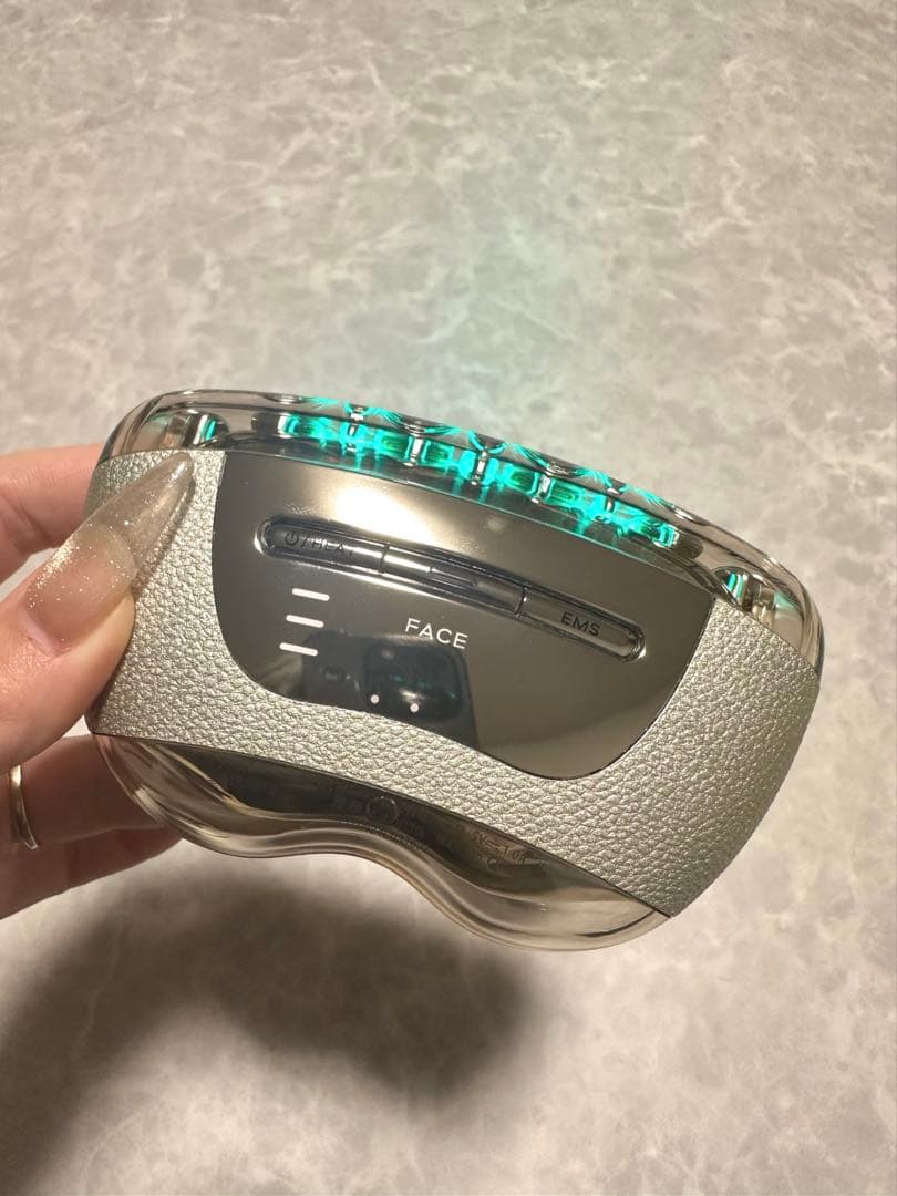 【新品・未使用】YA-MAN 美顔器 YJFD1N ゴールド