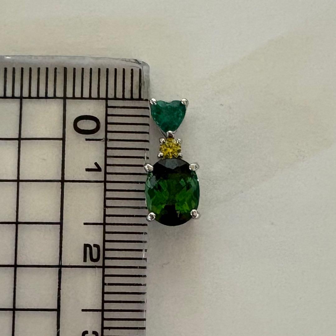 Pt900　ダイヤモンド　エメラルド　プラチナ　ペンダントトップ