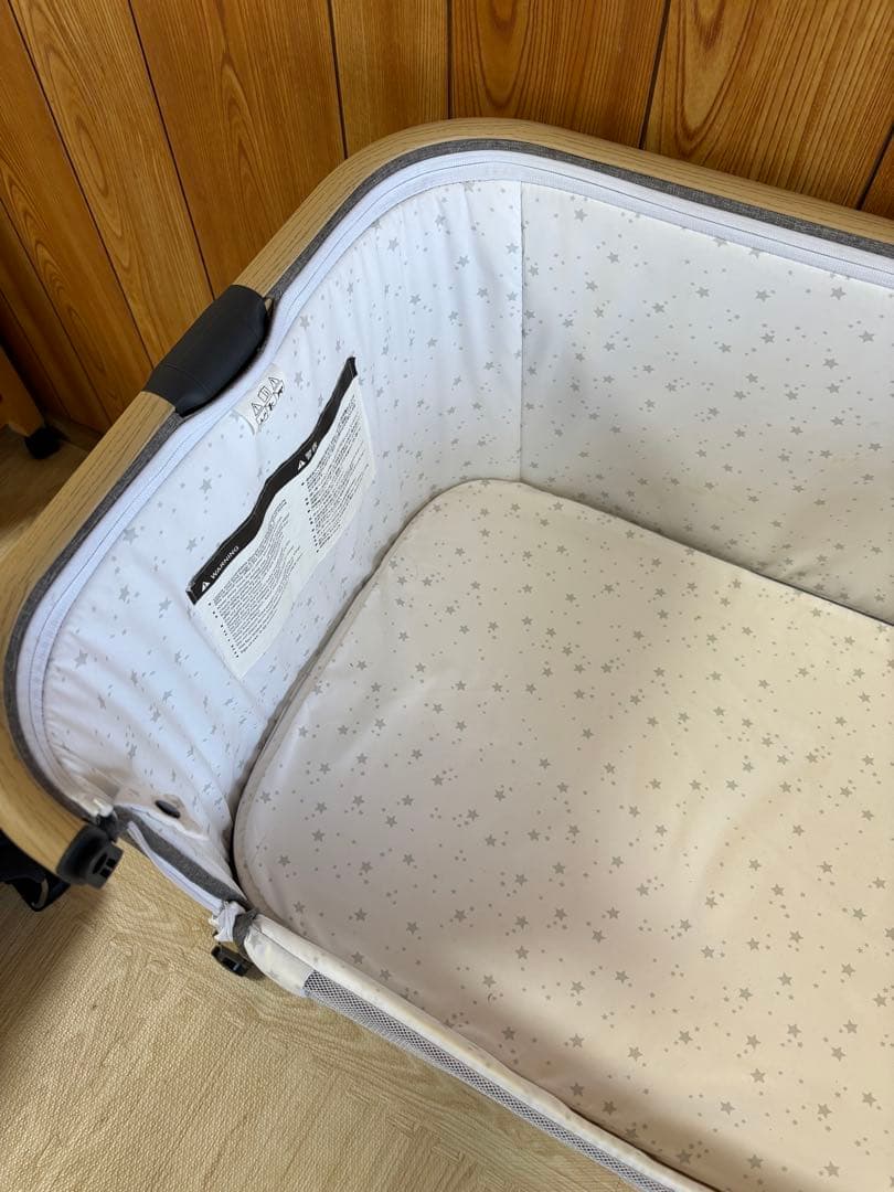 あみ　　　2023年式　HZDMJ ベビーベッド　折りたたみ式