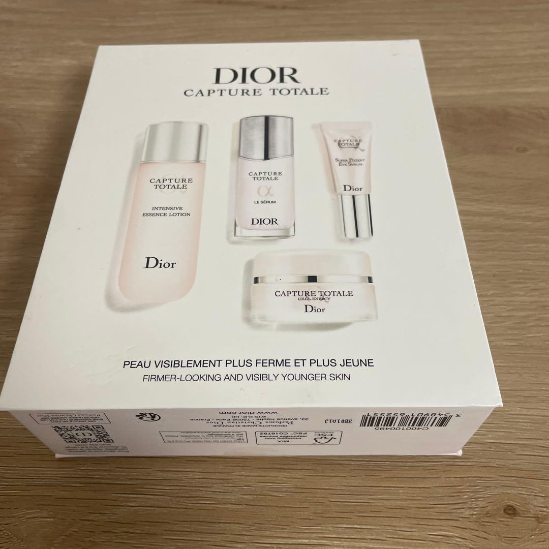 DIOR カプチュールトータルディスカバリーキット