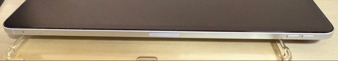 iPad Pro 12.9インチ第5世代128GBM1チップセルラー ケース付き