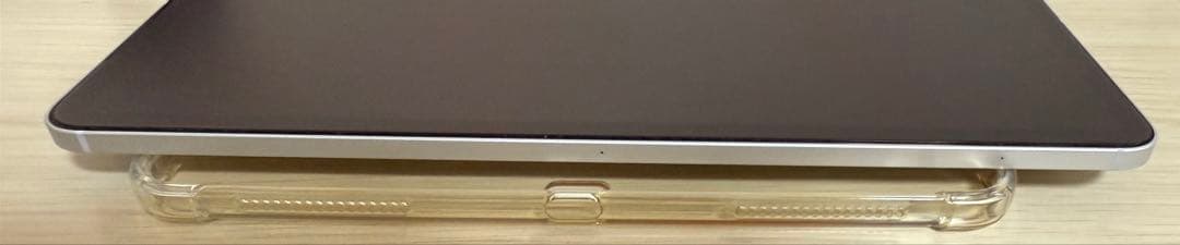 iPad Pro 12.9インチ第5世代128GBM1チップセルラー ケース付き