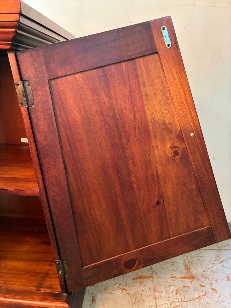 イギリス製　Pier One ヴィンテージキャビネット　オーク材