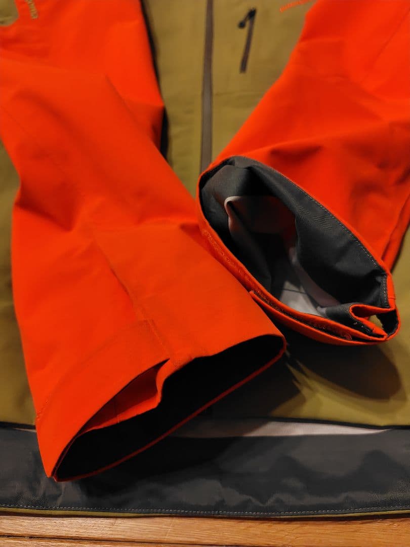 patagonia GORE-TEX　ウェア上下セット【使用頻度少・美品】