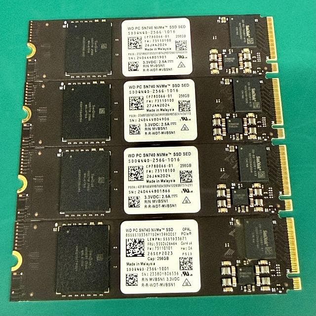 n*L様 【新品同様4個セット】WD PC SN740 SDDQNQD-256G