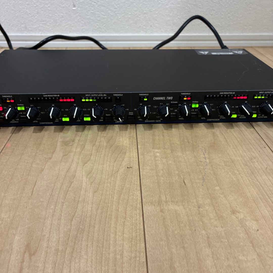 DBX 1066 コンプレッサー/リミッター　動作okです