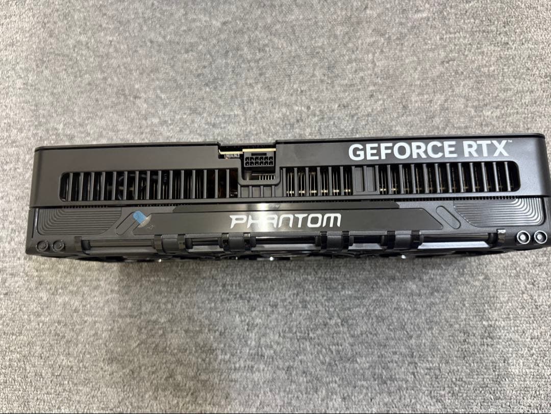 最上位グレード　GAINWARD RTX5070 Ti PHANTOM