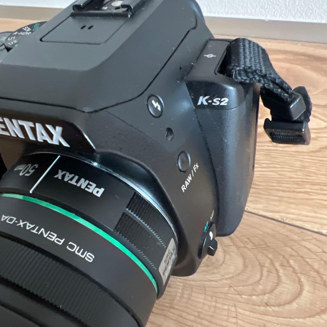 PENTAX K-S2 デジタル一眼レフカメラ 50mmレンズ・ズームレンズ付き